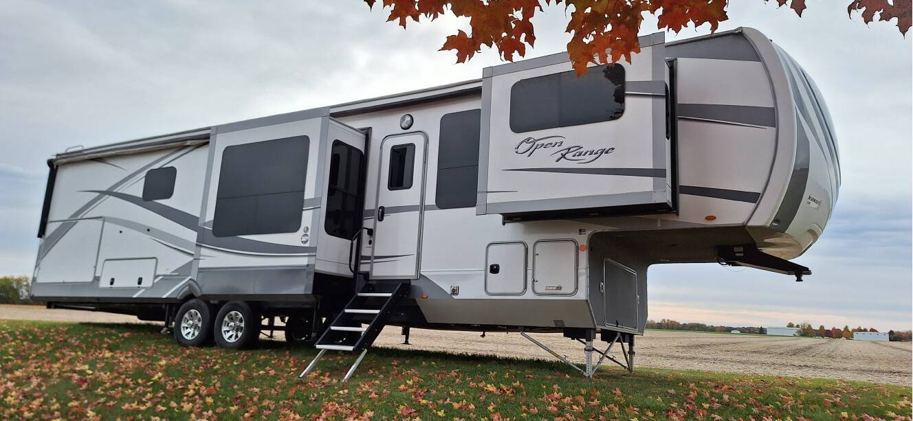 A photo of this 2021 Highland Ridge OPEN RANGE 373RBS