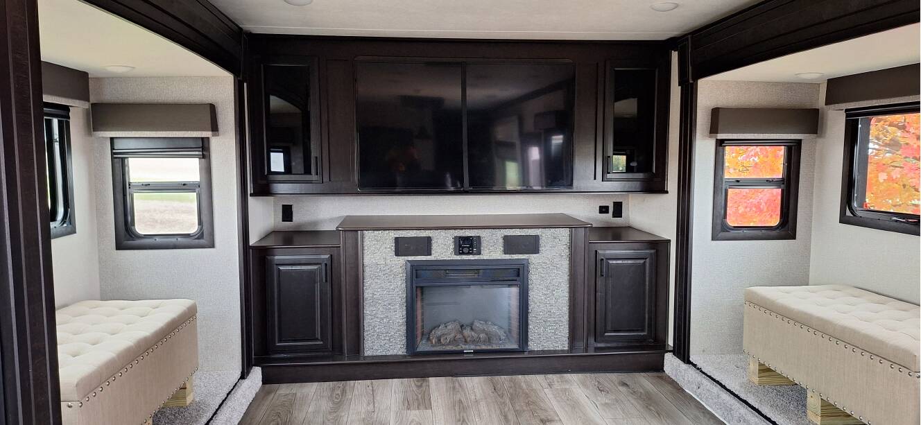 A photo of this 2021 Highland Ridge OPEN RANGE 373RBS