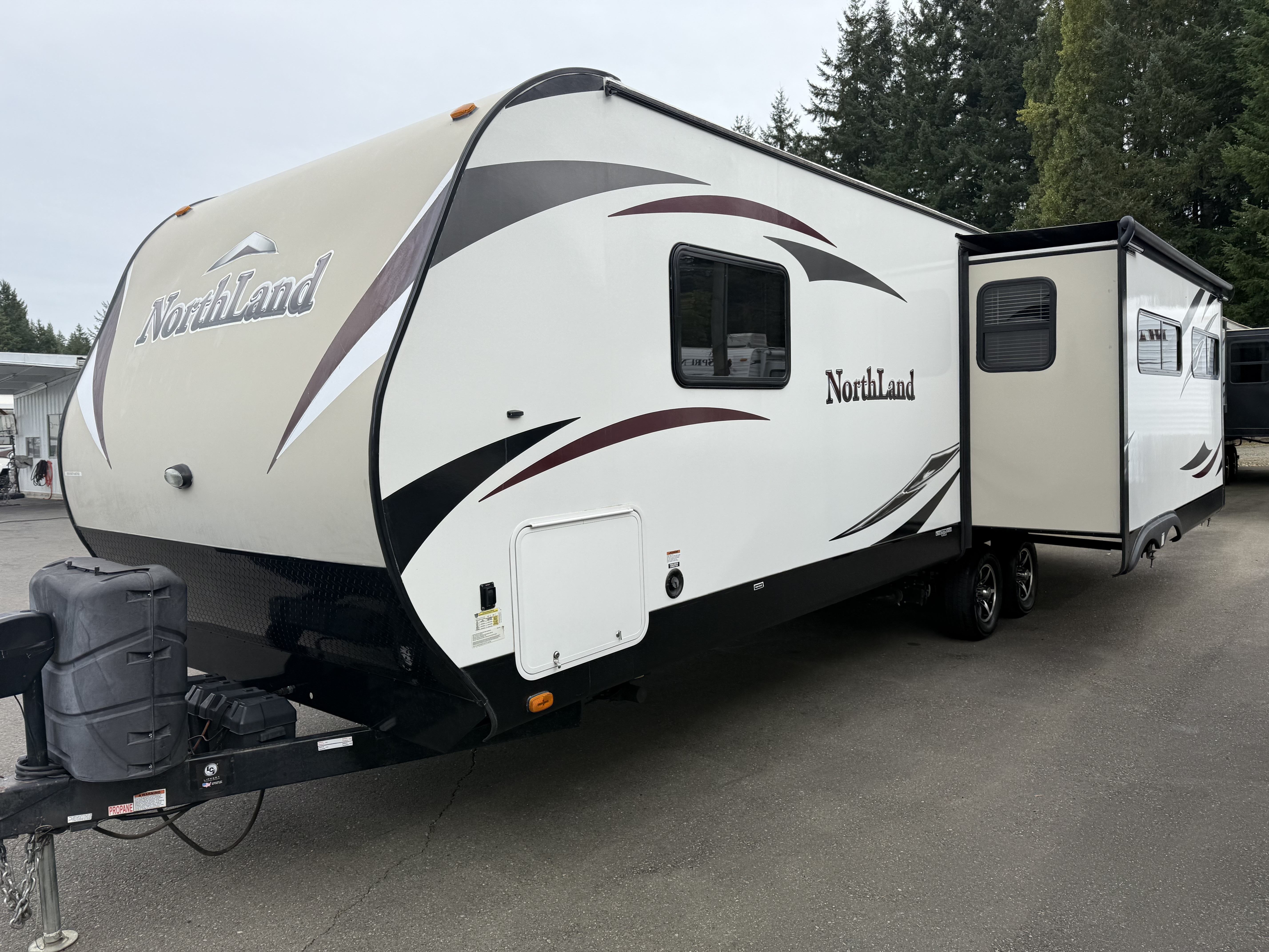 2016 Pacific Coachworks NORTHLAND 27RLSS in shelton WA