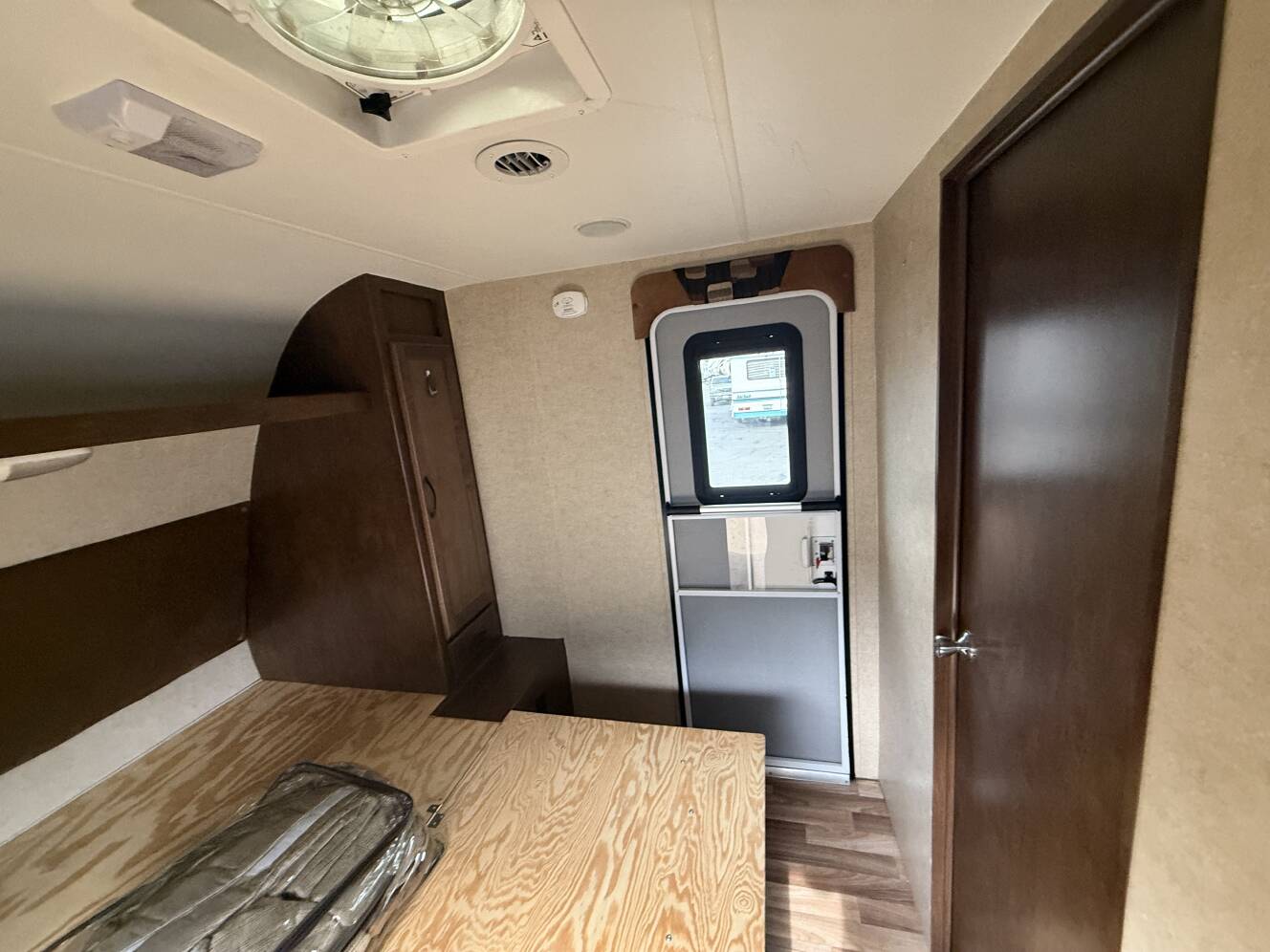 A photo of this 2016 Pacific Coachworks NORTHLAND 27RLSS