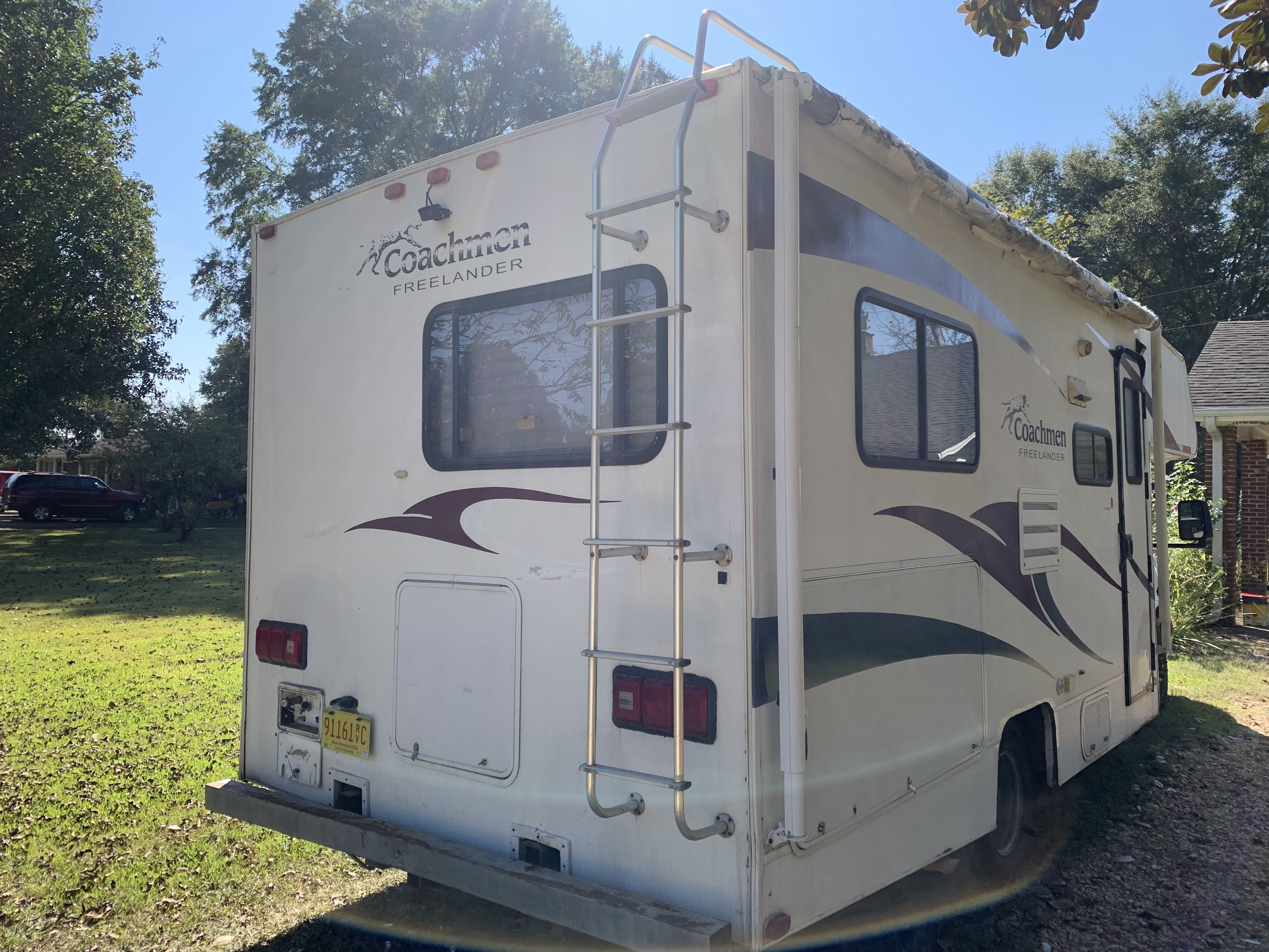 2009 Coachmen FREELANDER 2130QB in fulton MS