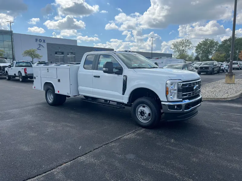 2025 FORD F350