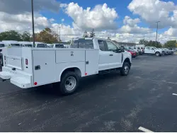2025 FORD F350