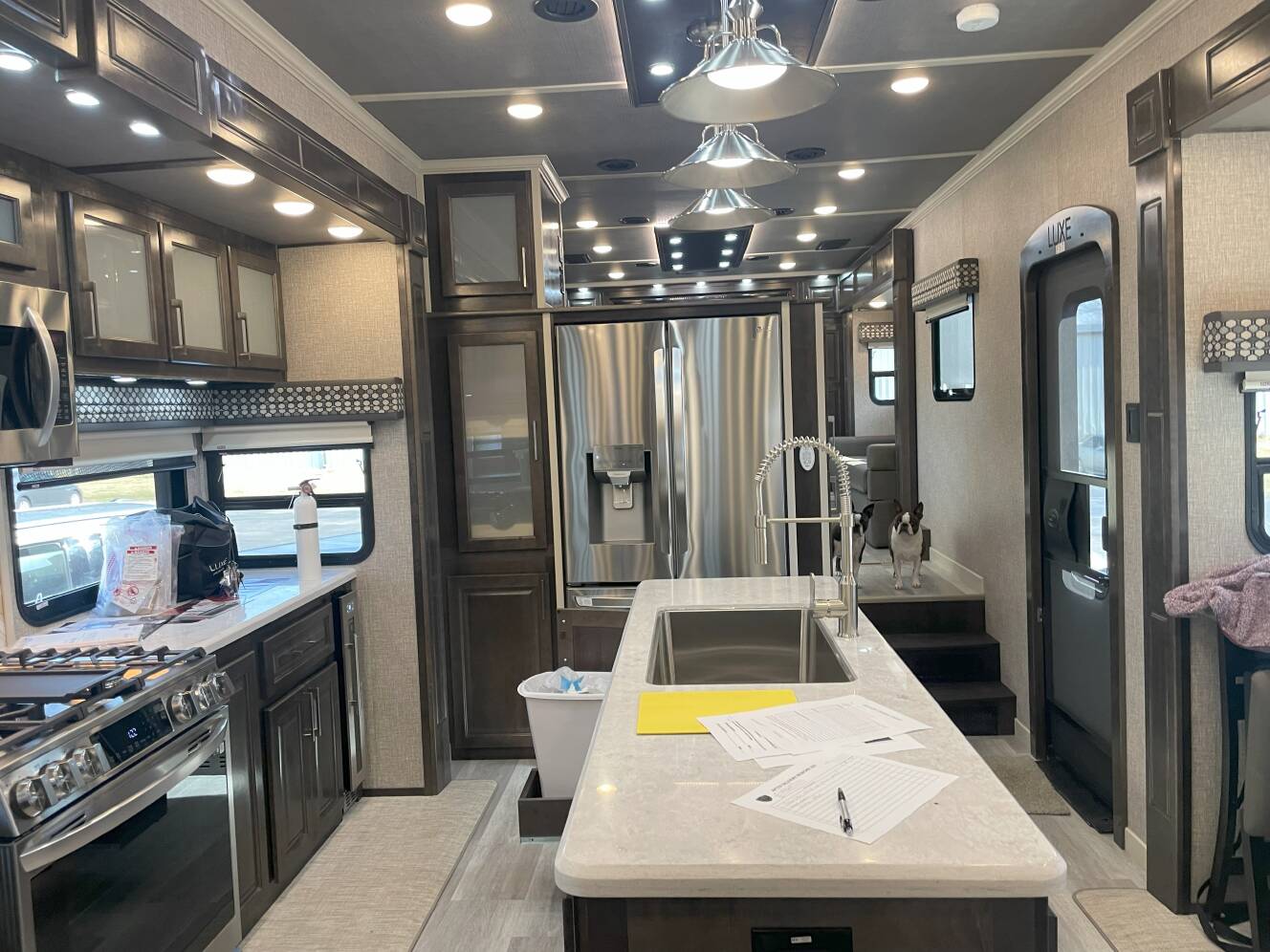 A photo of this 2023 Luxe ELITE 44FL
