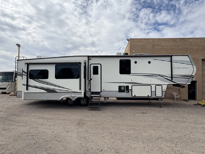 2022 KEYSTONE MONTANA 3931FB