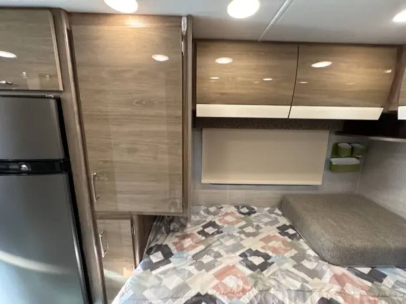 A photo of this 2021 Jayco MELBOURNE PRESTIGE 24TP