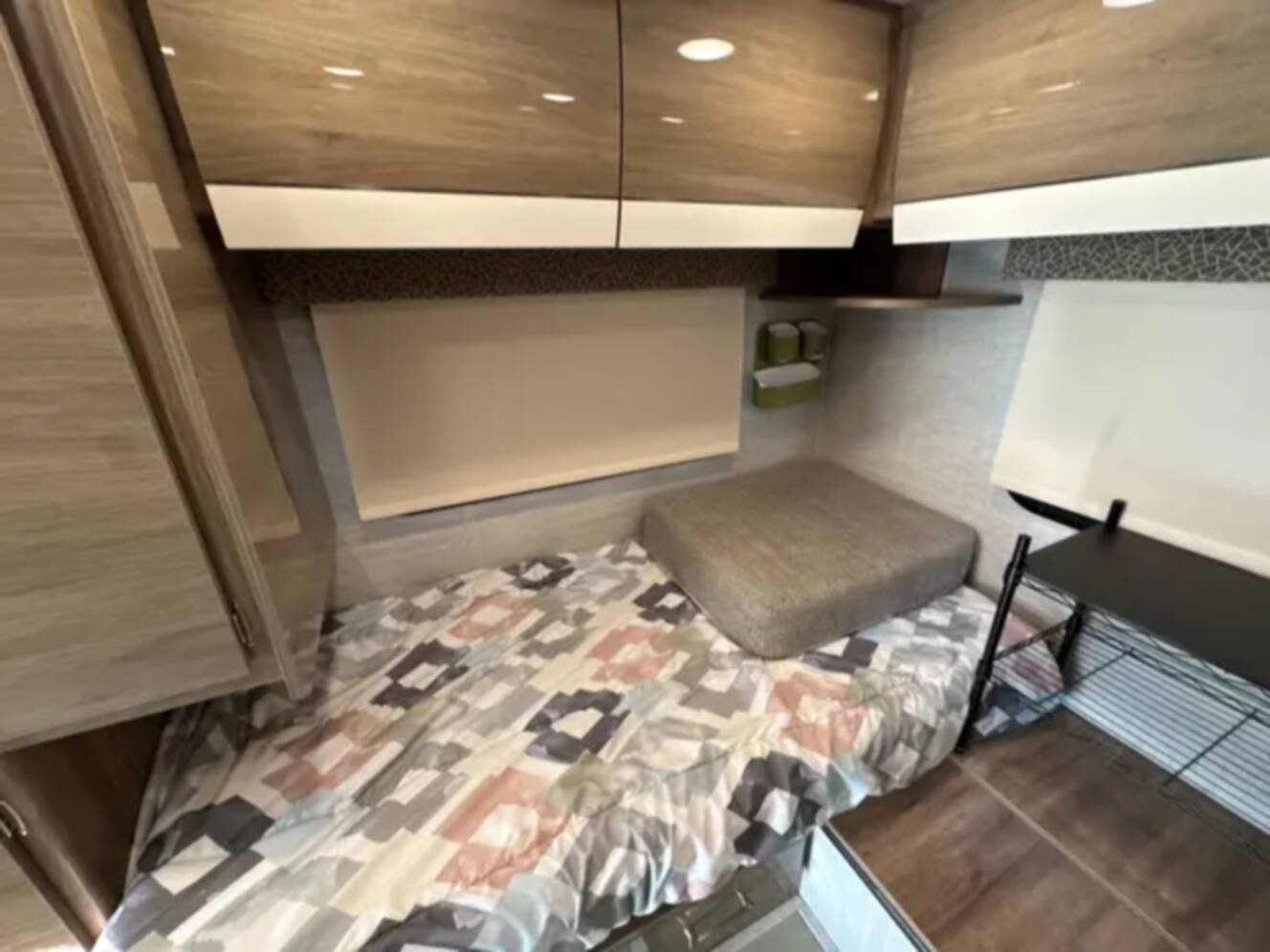 A photo of this 2021 Jayco MELBOURNE PRESTIGE 24TP