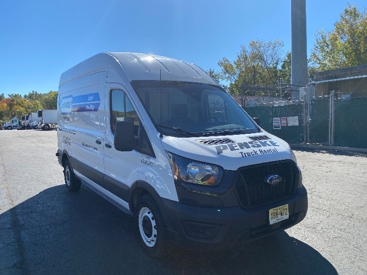 2022 FORD TRANSIT 250 in Newark, NJ