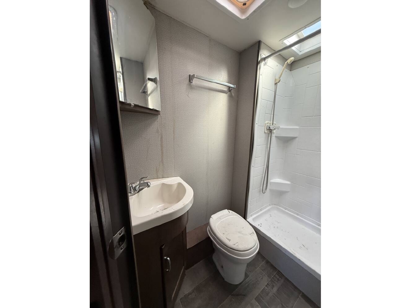 A photo of this 2018 Winnebago OUTLOOK 25J
