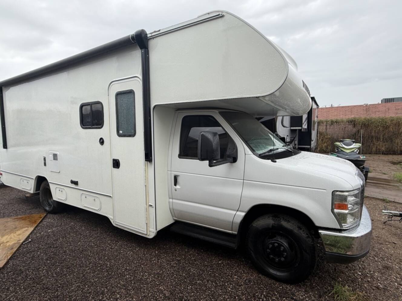 A photo of this 2018 Winnebago OUTLOOK 25J