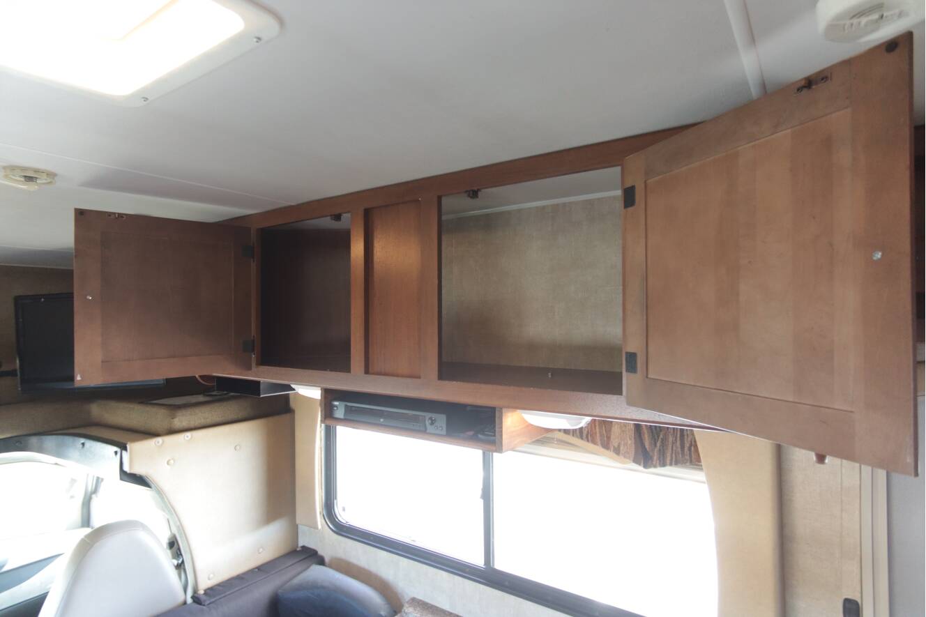 A photo of this 2014 Coachmen LEPRECHAUN 320BH