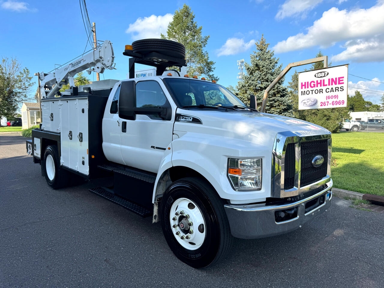 2019 Ford F-750 SuperCab photo 3