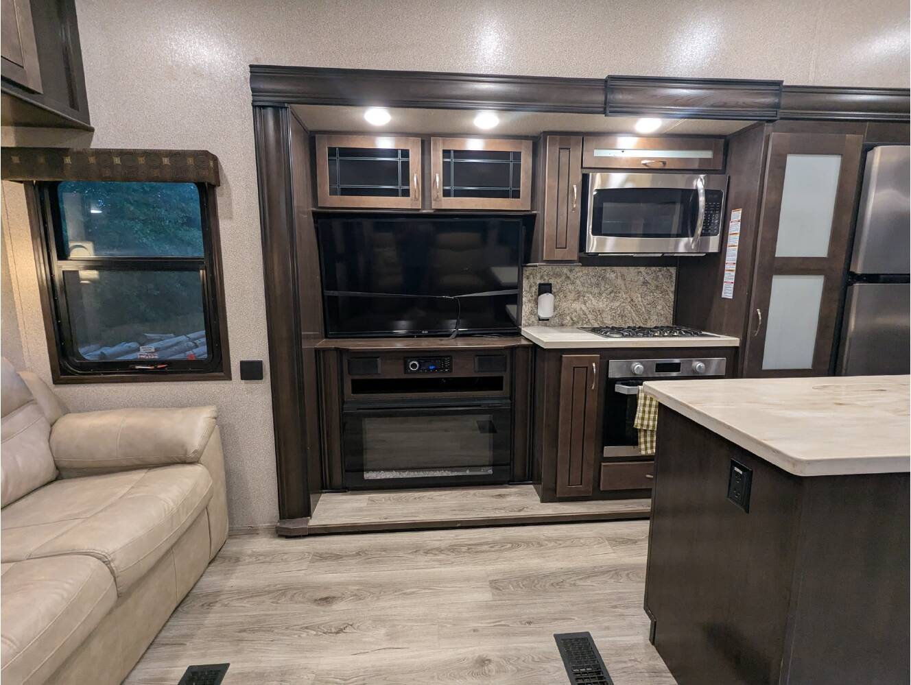 A photo of this 2019 Forest River CEDAR CREEK SILVERBACK 33IK