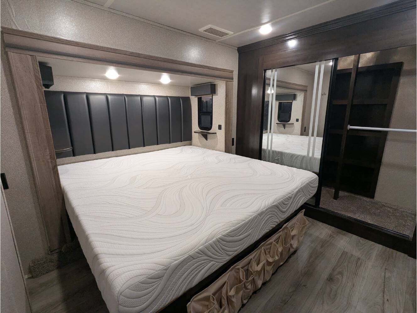 A photo of this 2019 Forest River CEDAR CREEK SILVERBACK 33IK