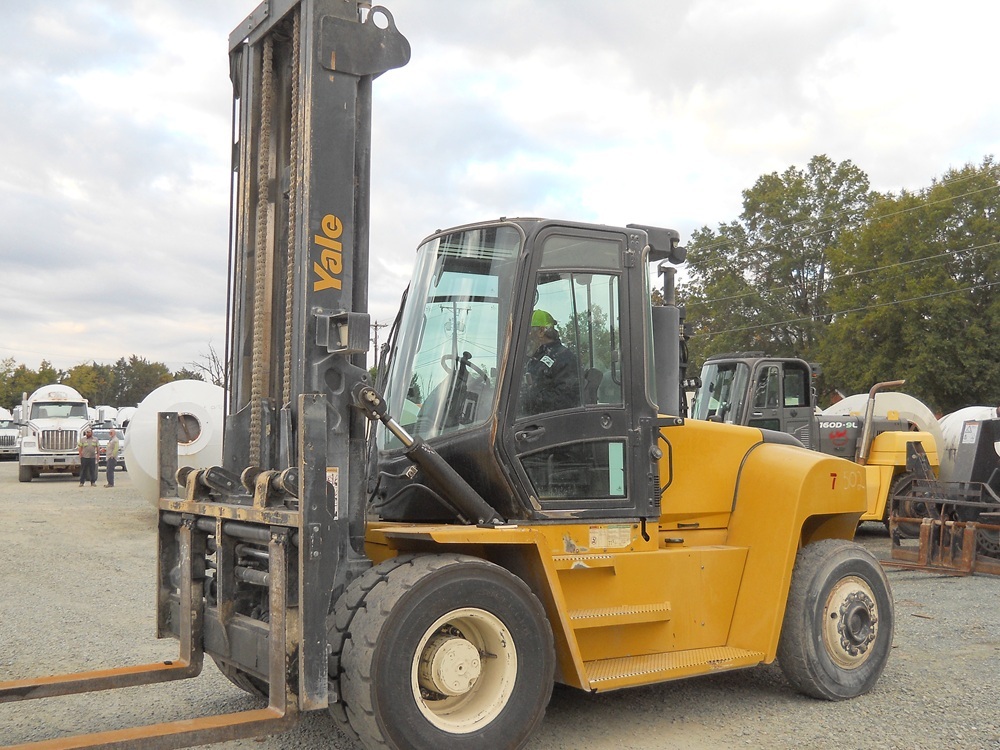 2012 YALE GDP280 in Fort Wayne, IN