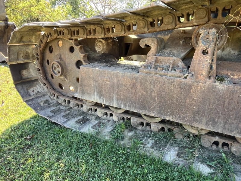 1977 CATERPILLAR 235