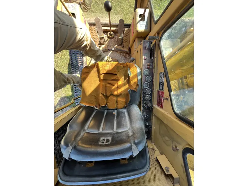 1977 CATERPILLAR 235