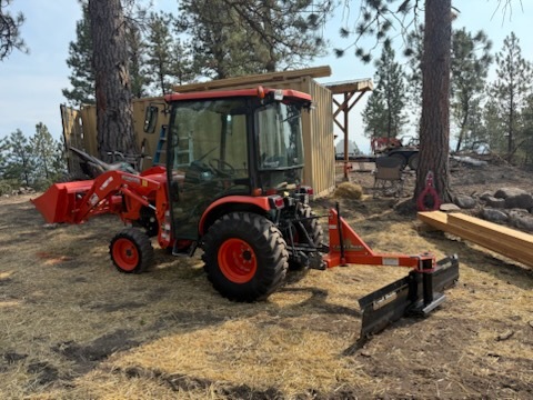 2017 KUBOTA B3350 w/ Loader in Polson, MT