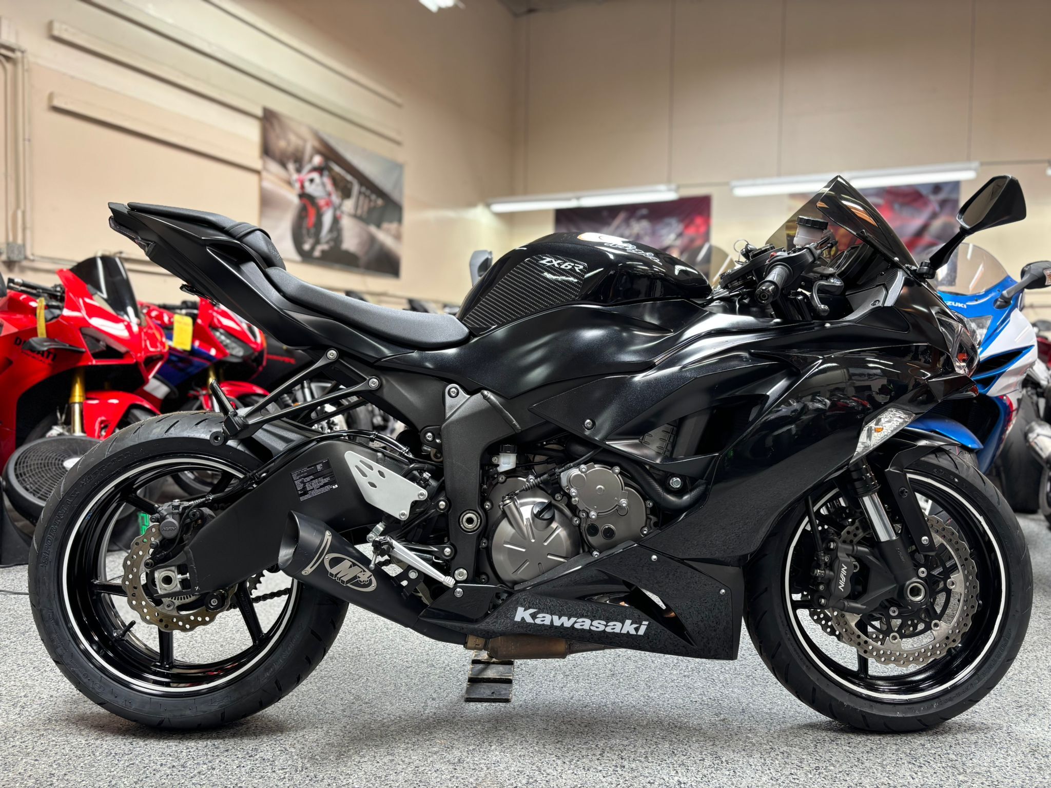 R⭐︎M 71fht1PKO3L._AC_UF350,