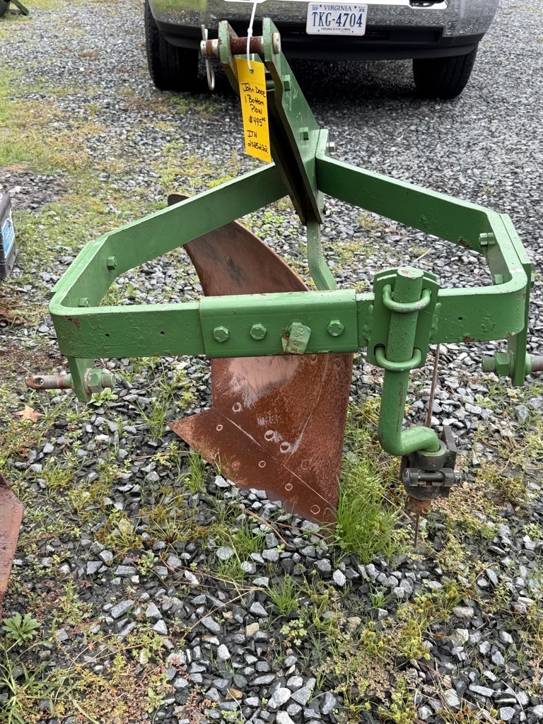 JOHN DEERE 1 Bottom Plow in Accomac, VA