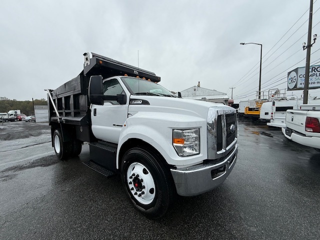 2019 Ford F-750 SuperCab photo 4