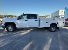 Commercial Trucks with the Highest Towing and Payload Capacities image