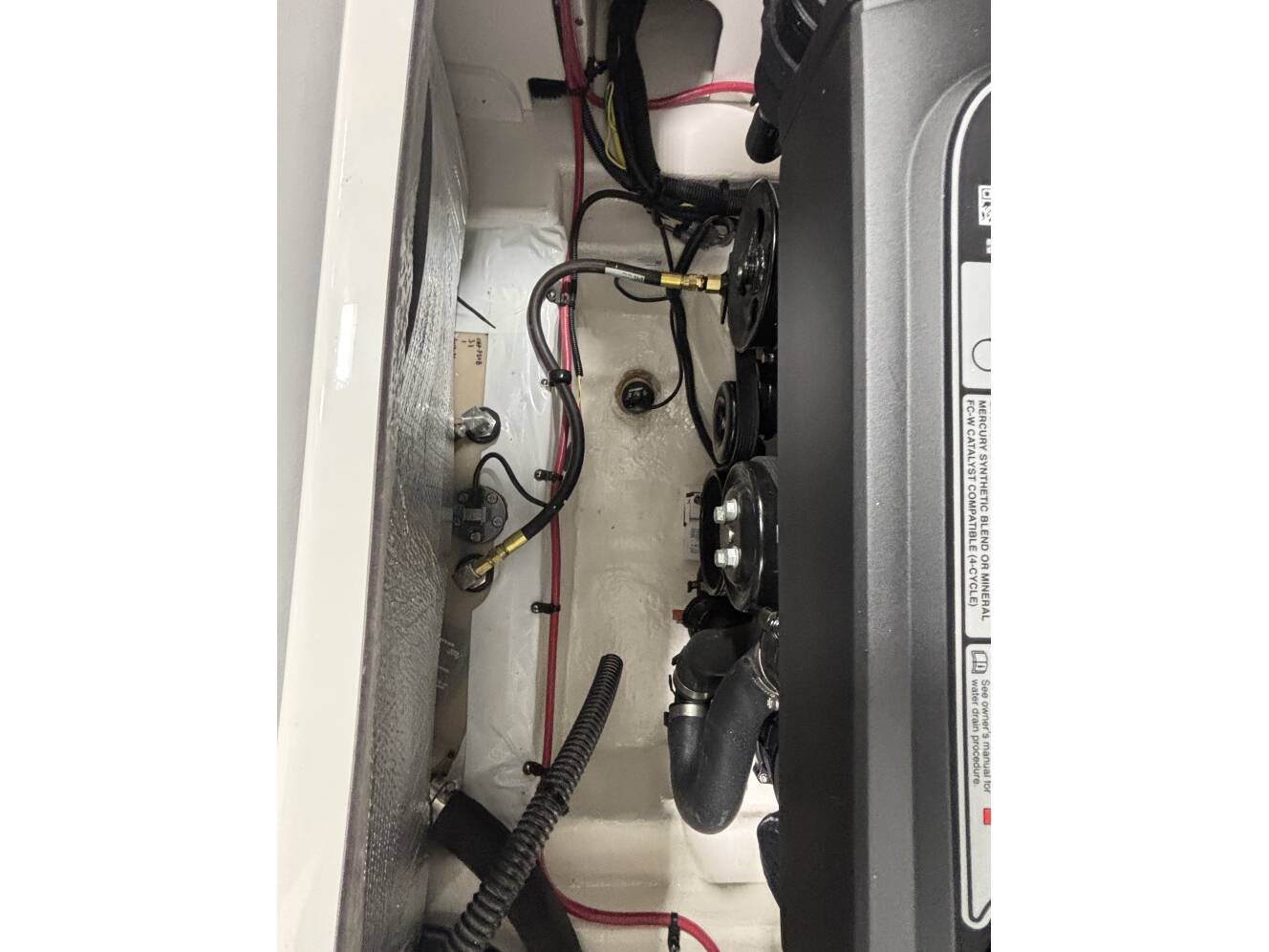 A photo of this 2026 Chaparral Boats 23 SSi