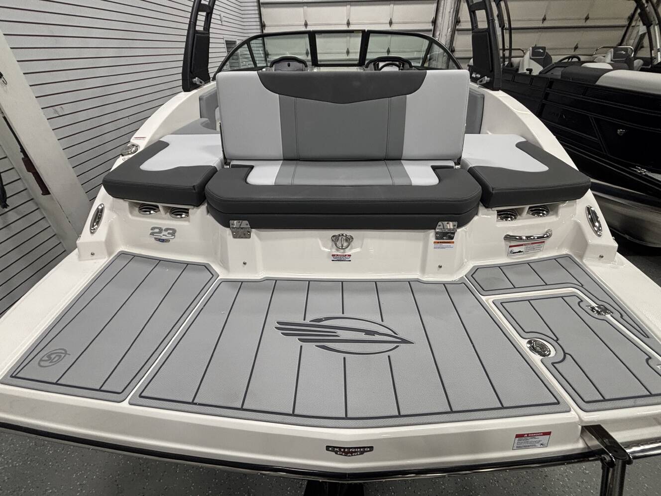 A photo of this 2026 Chaparral Boats 23 SSi