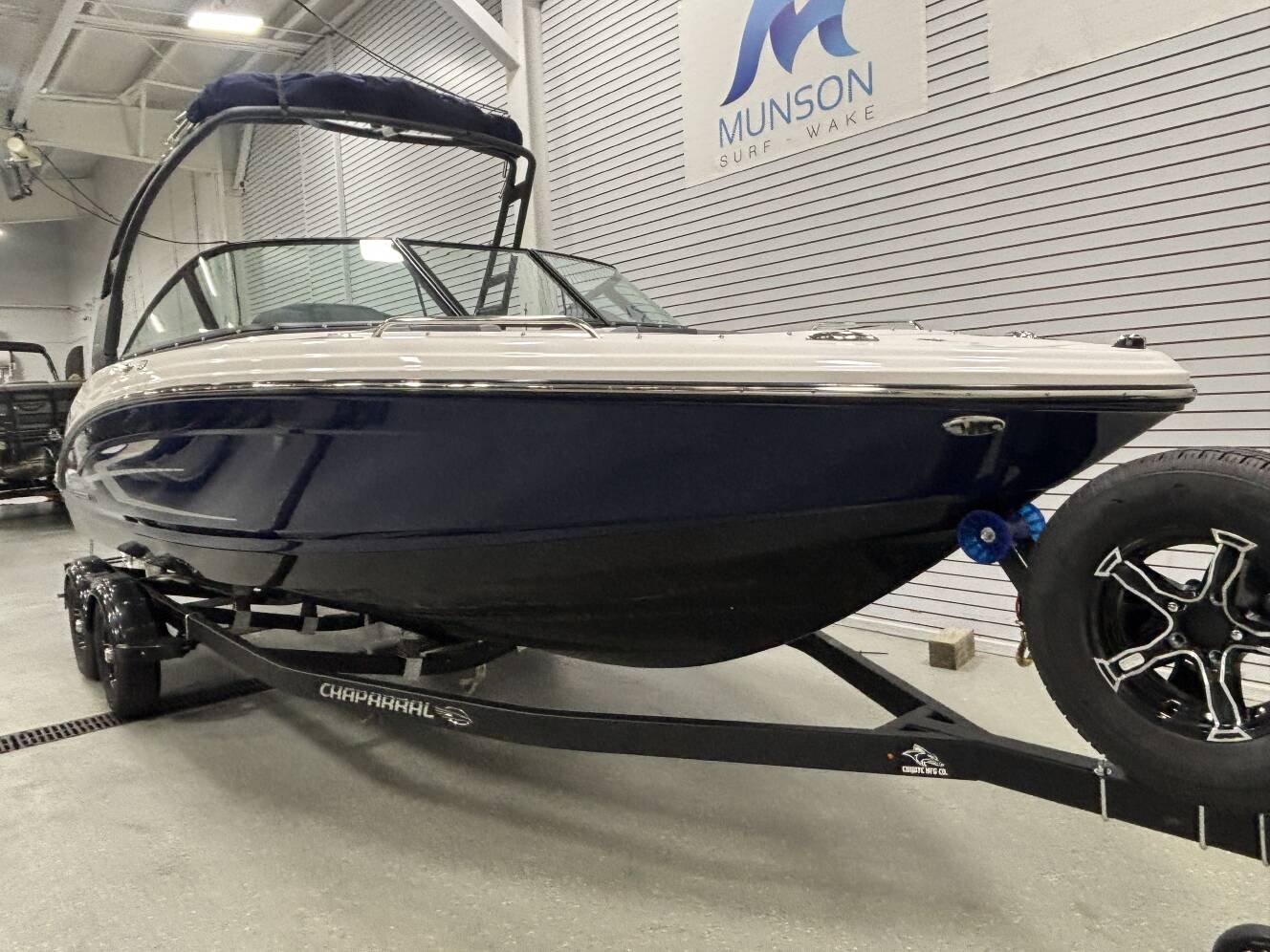 A photo of this 2026 Chaparral Boats 23 SSi