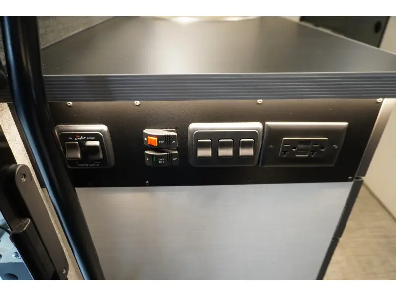 2026 WINNEBAGO EKKO 23B