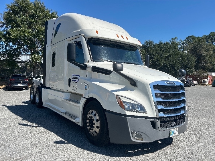 2022 FREIGHTLINER CASCADIA 126 in Tallahassee, FL