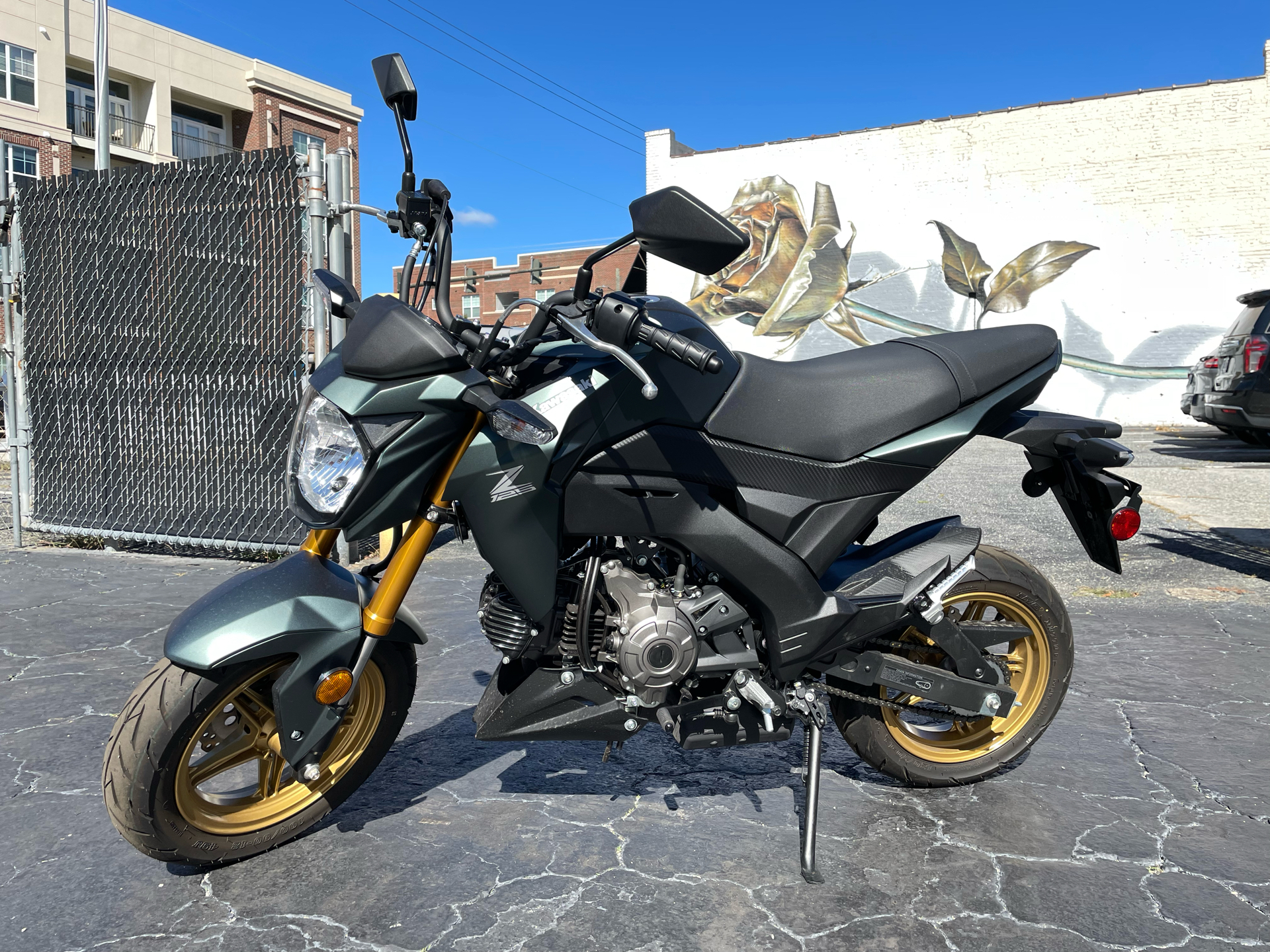 Z125pro 引き取り限定　週末値下げ Z125PRO 値上がりの背景、生産終了理由とプレミア相場 - バイク