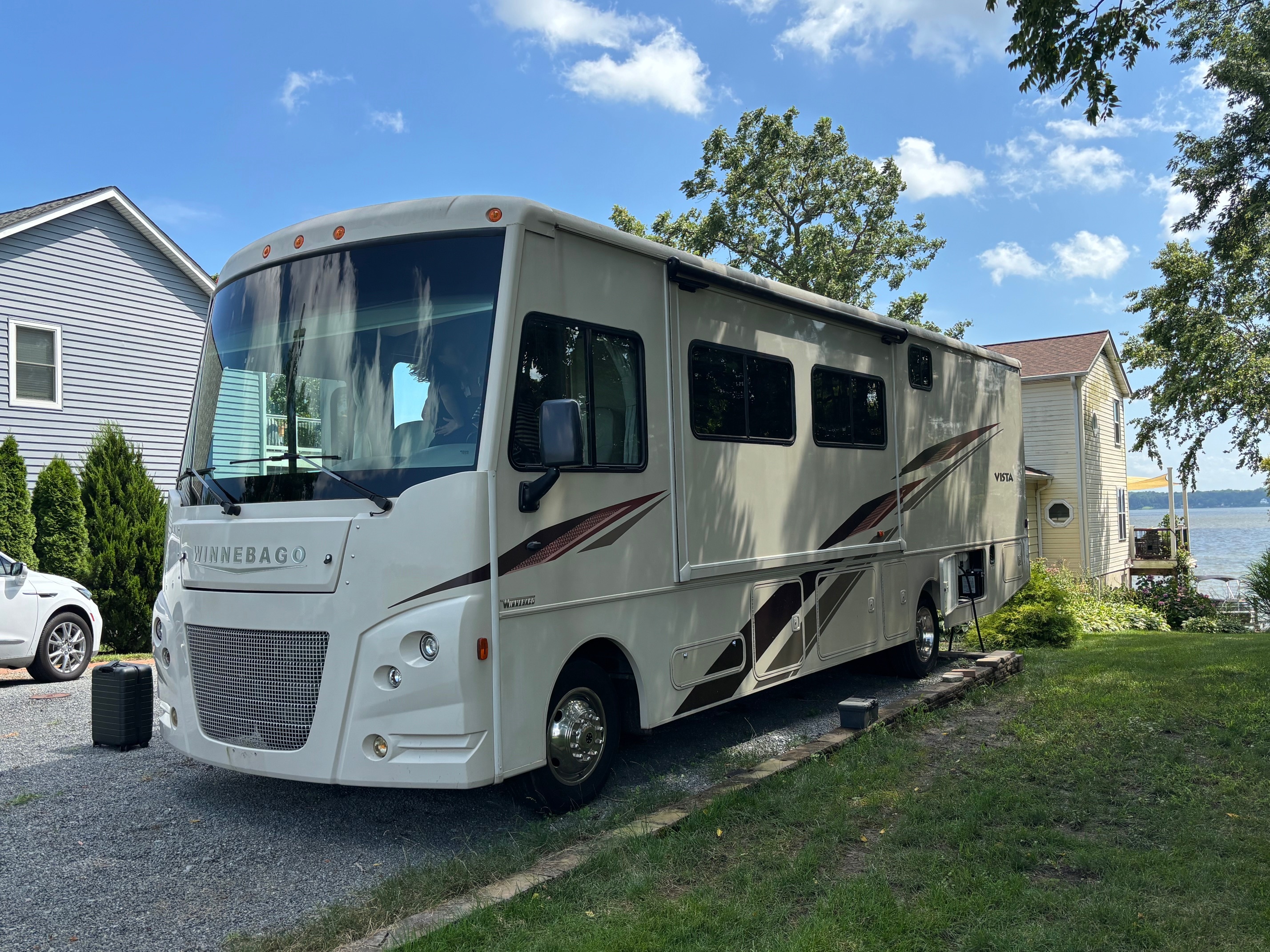 2019 Winnebago VISTA 32YE RV