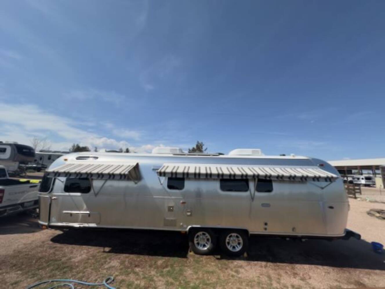 A photo of this 2022 Airstream CLASSIC 33FB TWIN