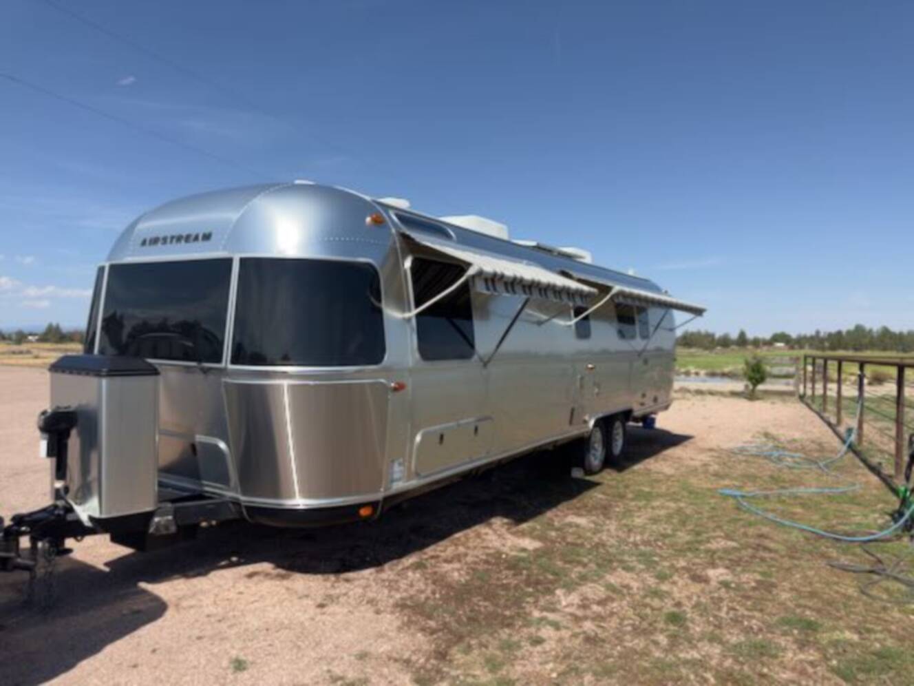 A photo of this 2022 Airstream CLASSIC 33FB TWIN