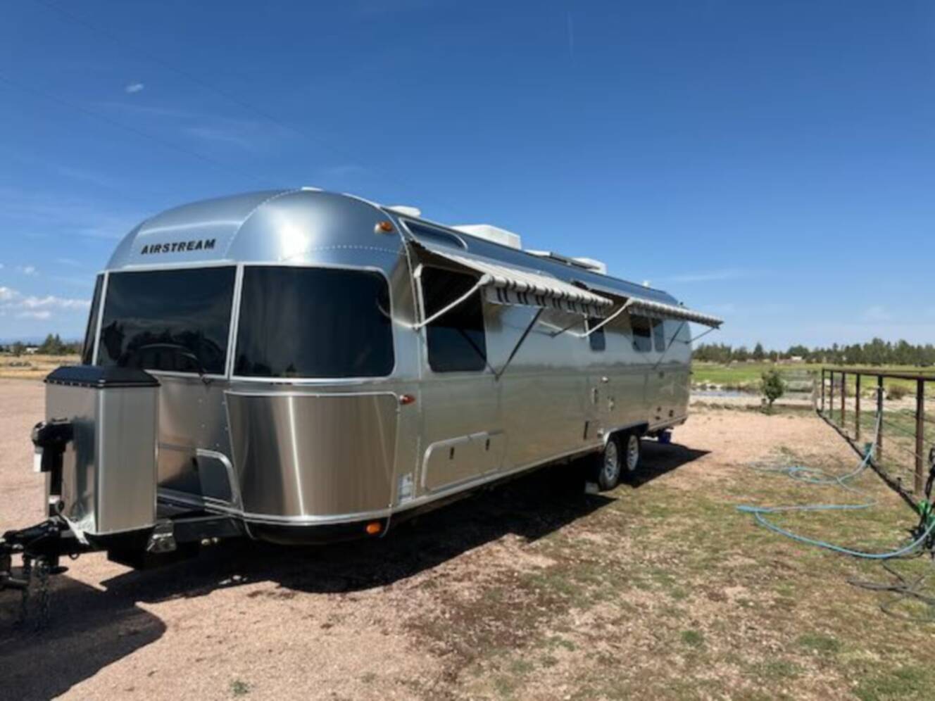 A photo of this 2022 Airstream CLASSIC 33FB TWIN