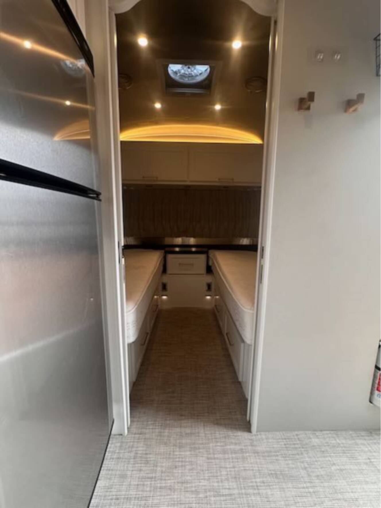 A photo of this 2022 Airstream CLASSIC 33FB TWIN