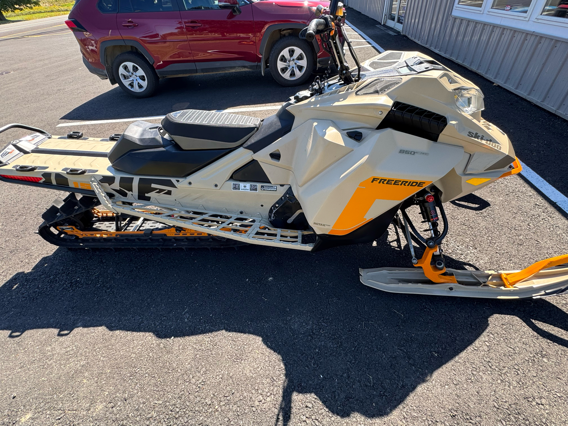 【新品未開封】RANGESTAR テーブルウェアトレイ（イエロー系） キャメル Orange Ski-Doo For Sale - Ski-Doo Snowmobiles - Snowmobile Trader