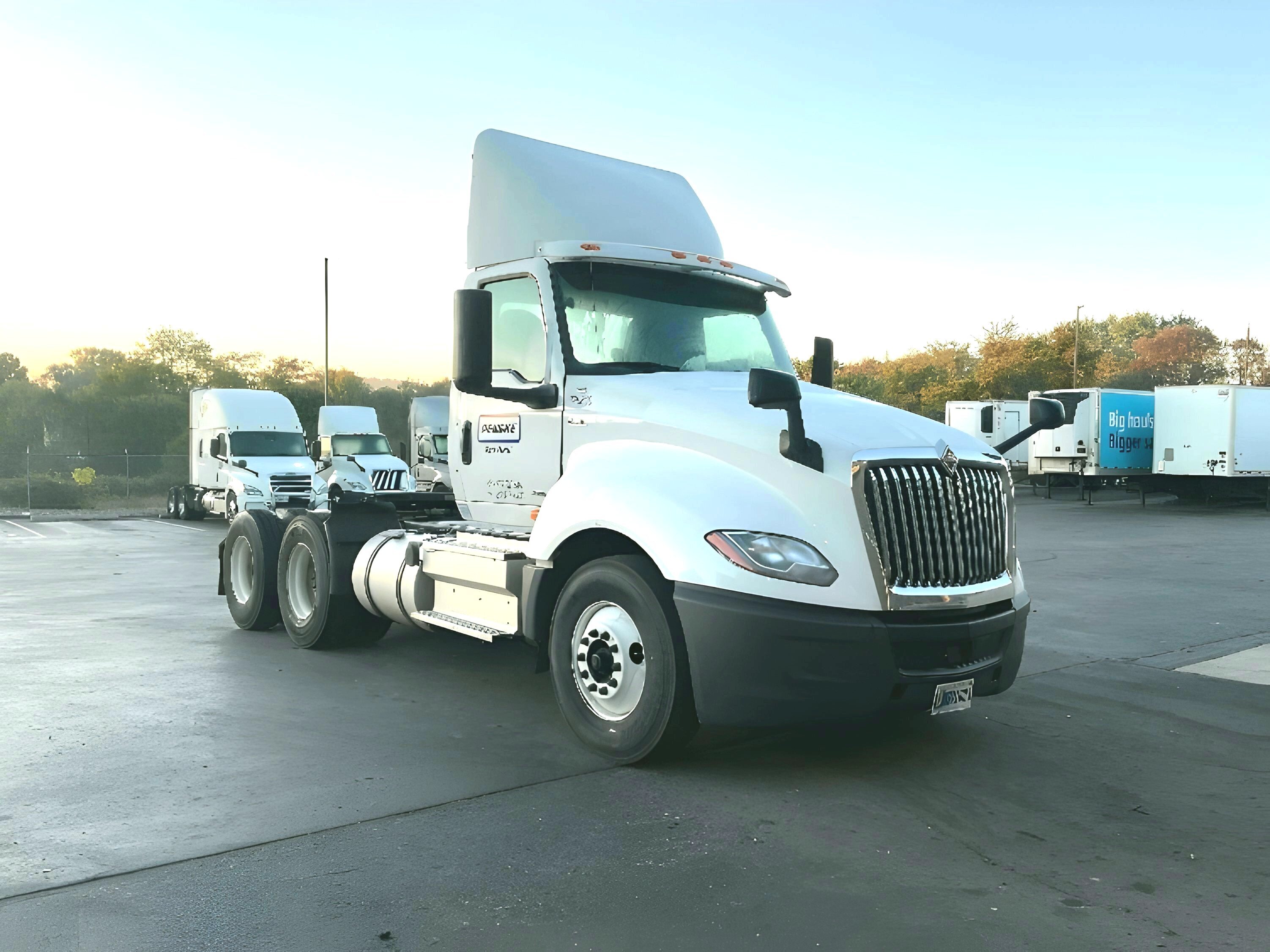 2019 INTERNATIONAL LT625 in Morgantown, WV