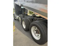 2017 KENWORTH T880