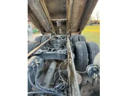 2017 KENWORTH T880