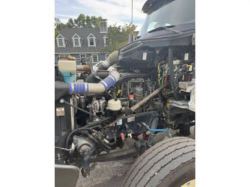 2017 KENWORTH T880