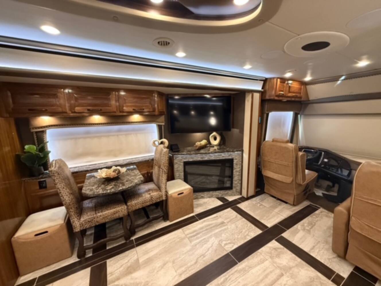 A photo of this 2022 Foretravel REALM FS605 LV3