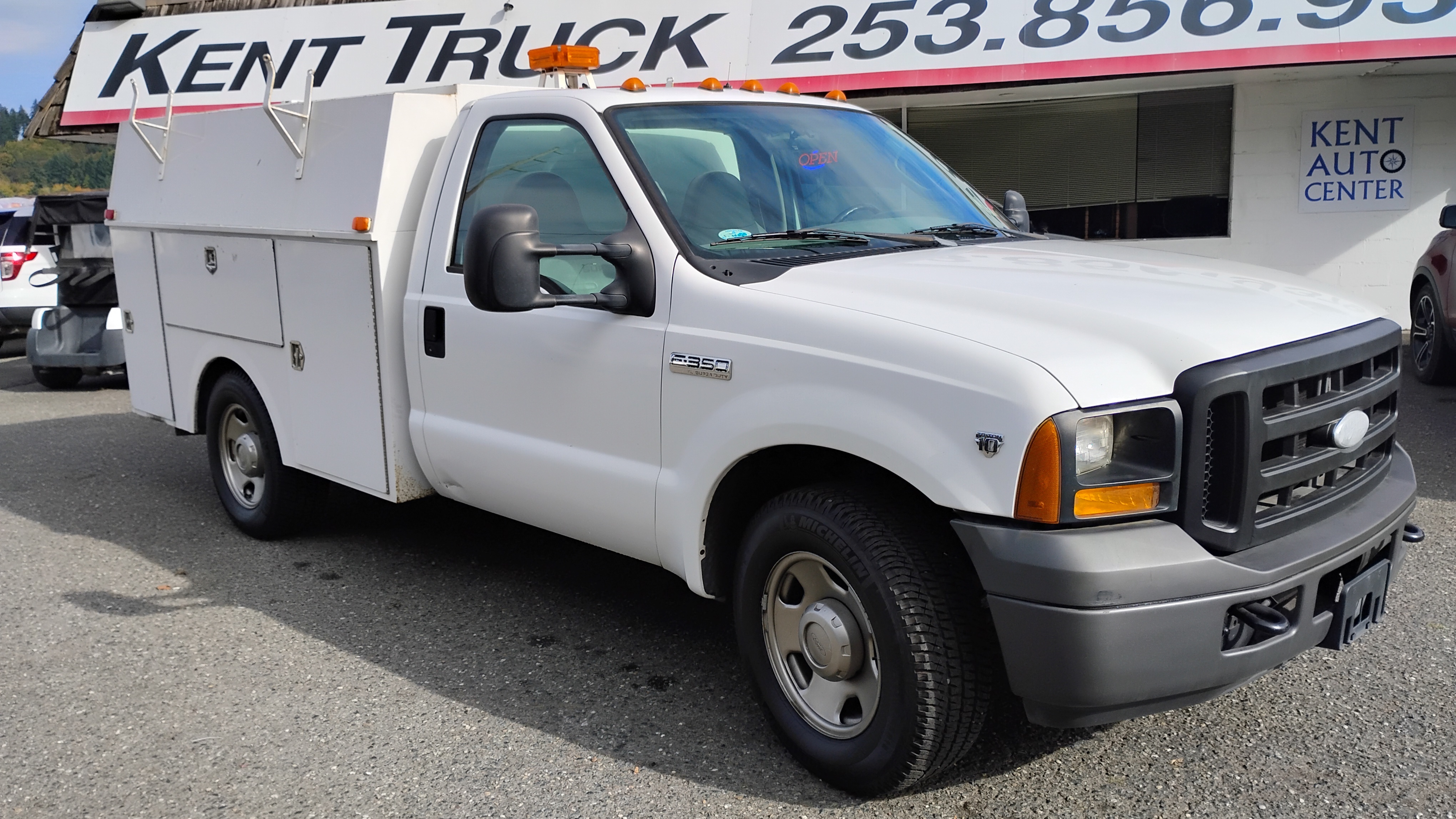 2006 FORD F350 in Kent, WA