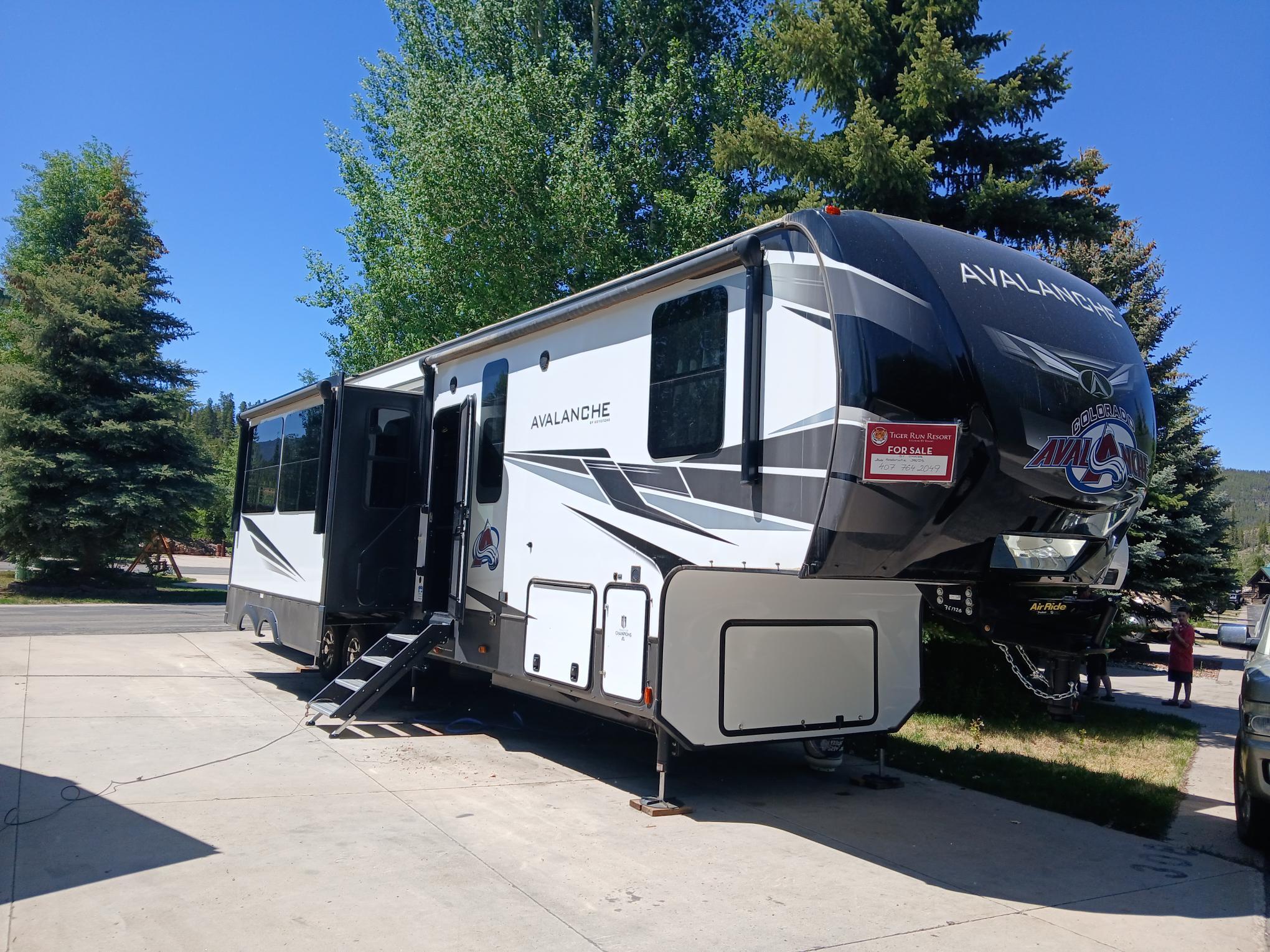 2021 Keystone ALPINE AVALANCHE EDITION 390DS RV