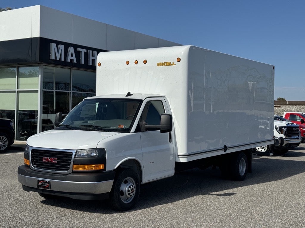 2025 GMC SAVANA CUTAWAY in Saint Marys, WV