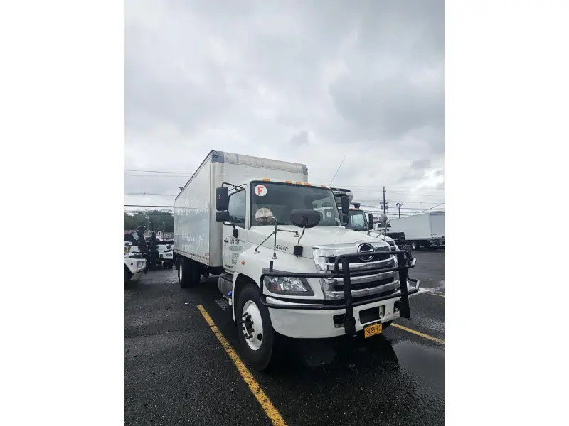 2017 HINO HINO 338