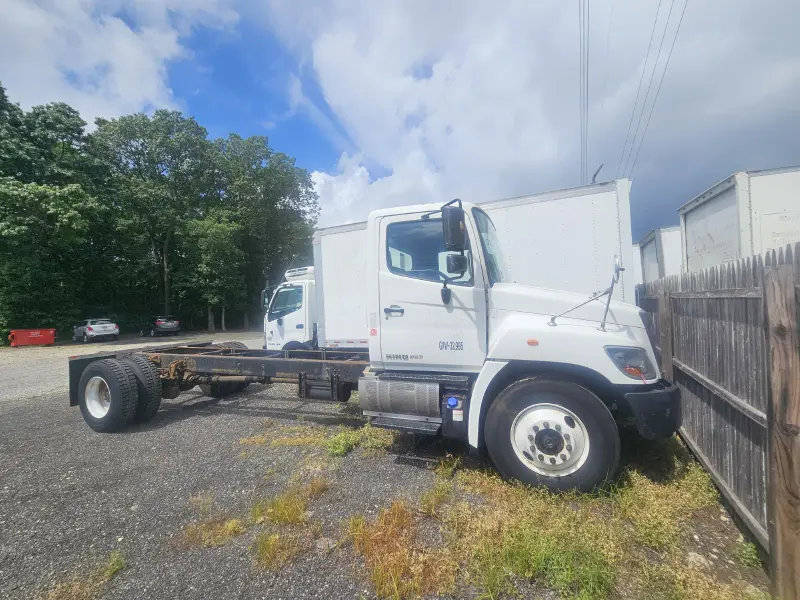 2017 HINO HINO 338
