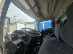 2013 HINO HINO 338