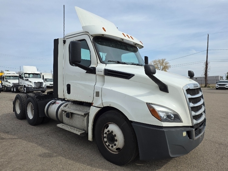 2020 FREIGHTLINER CASCADIA 126 in Jackson, MI